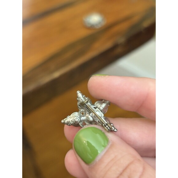 Vintage Silver Tone Clear Rhinestone Star Lapel Pin - Picture 5 of 6